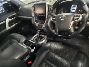 Toyota Land Cruiser 2016