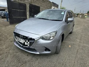 Mazda Demio 2015 Silver