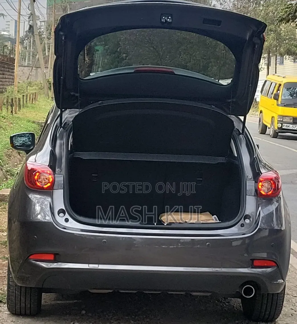 Mazda Axela 2019 Gray