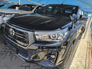 Toyota Hilux 2021 Black
