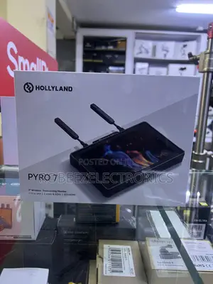 Hollyland Pyro 7 Wireless Transceiver Monitor