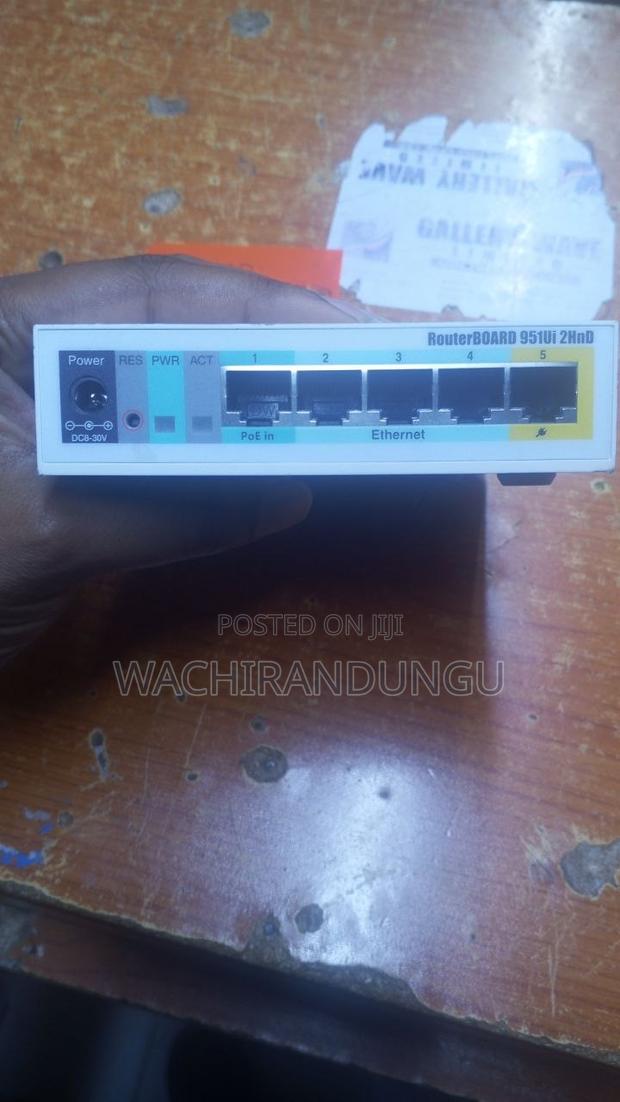 Mikrotik RB951 - thumbnail 3