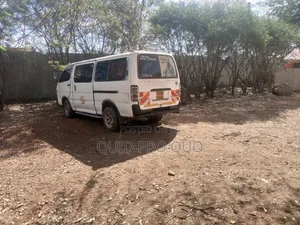 Toyota TownAce 2000 White