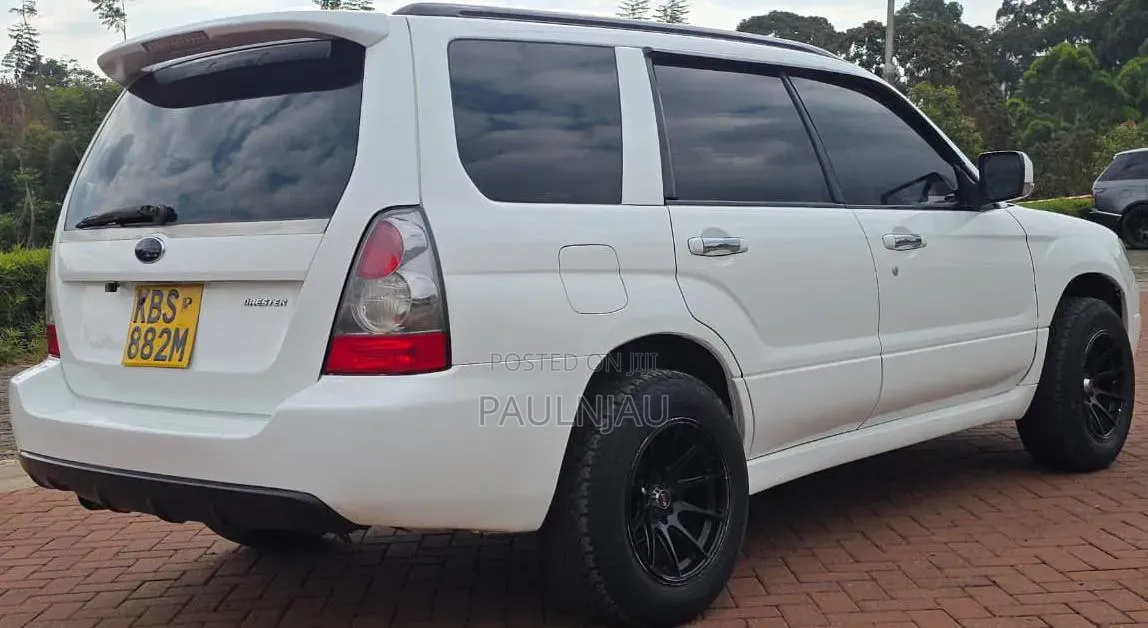 Subaru Forester 2005 White