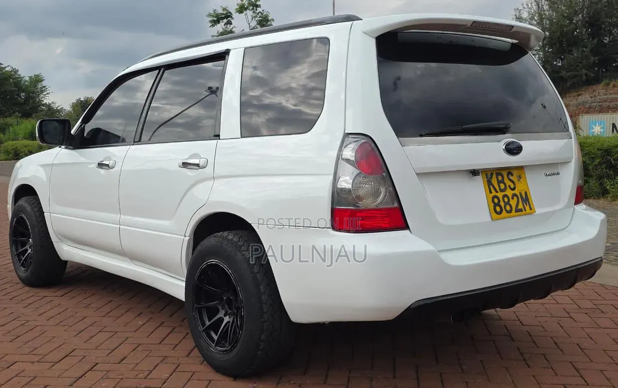 Subaru Forester 2005 White