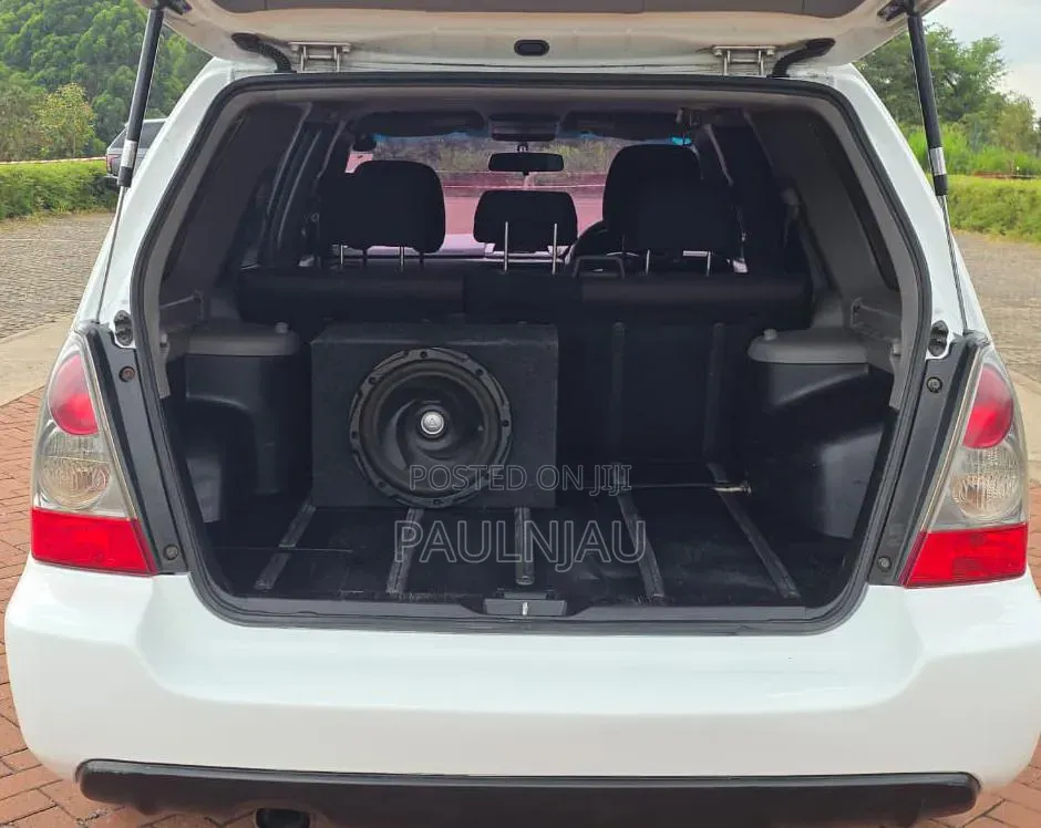 Subaru Forester 2005 White