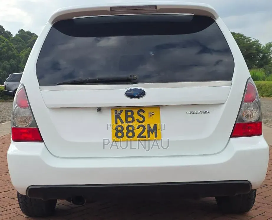 Subaru Forester 2005 White