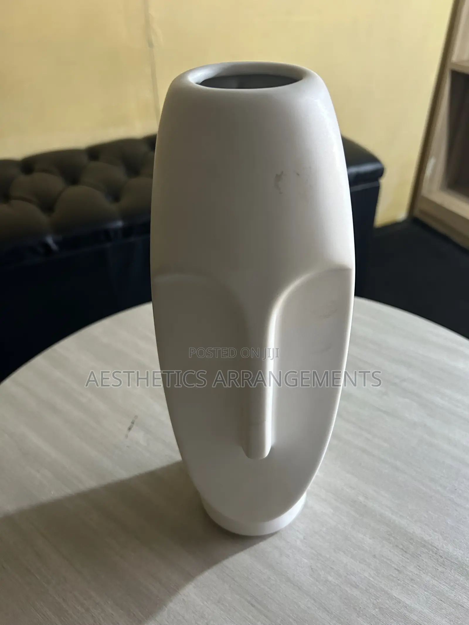 White Face (Vase)