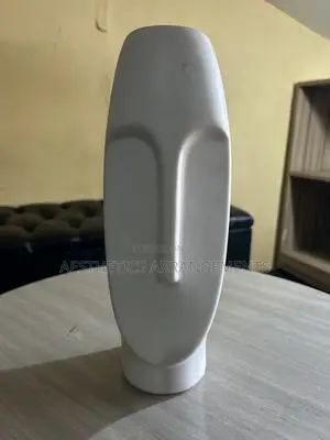White Face (Vase)