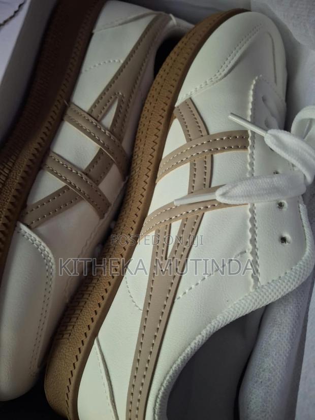 Quality Sneakers - thumbnail 2