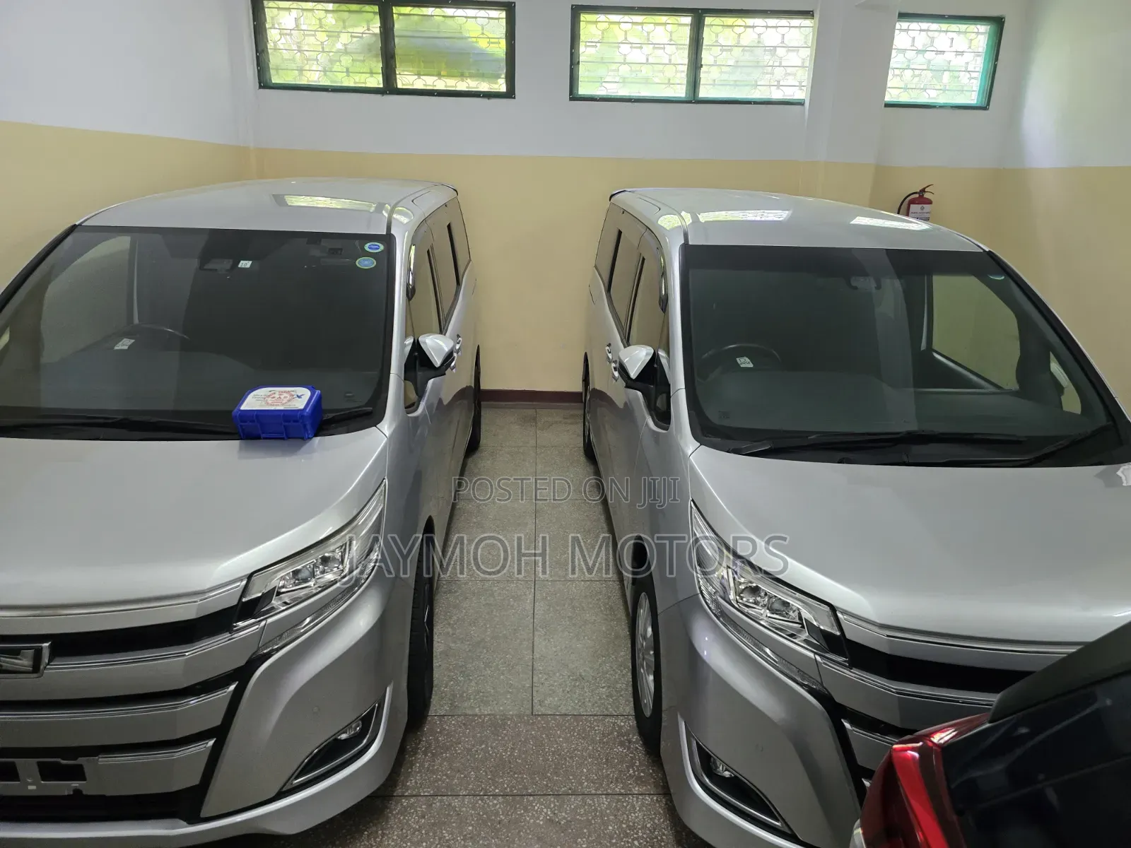 Toyota Noah 2019 Silver