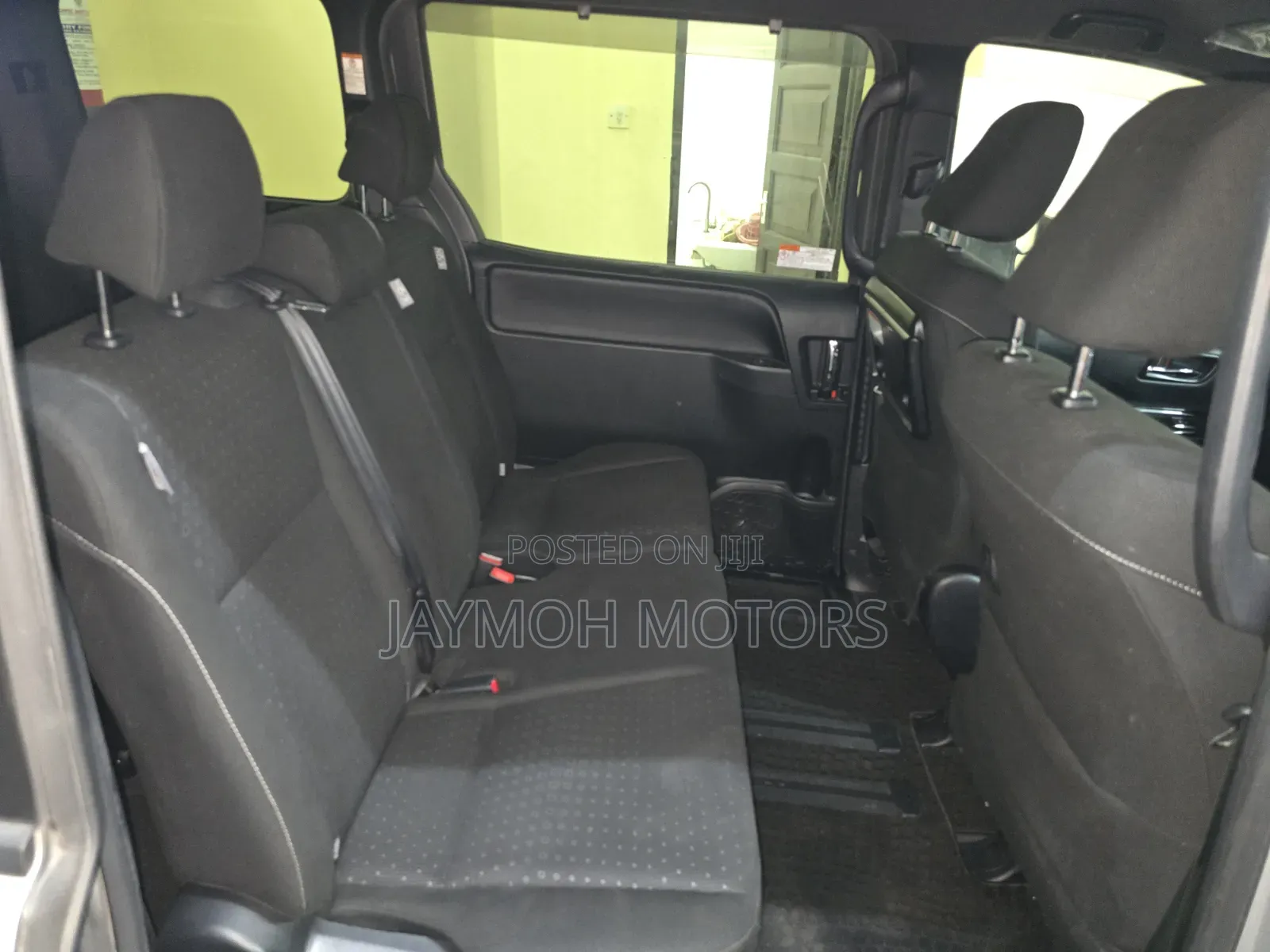 Toyota Noah 2019 Silver