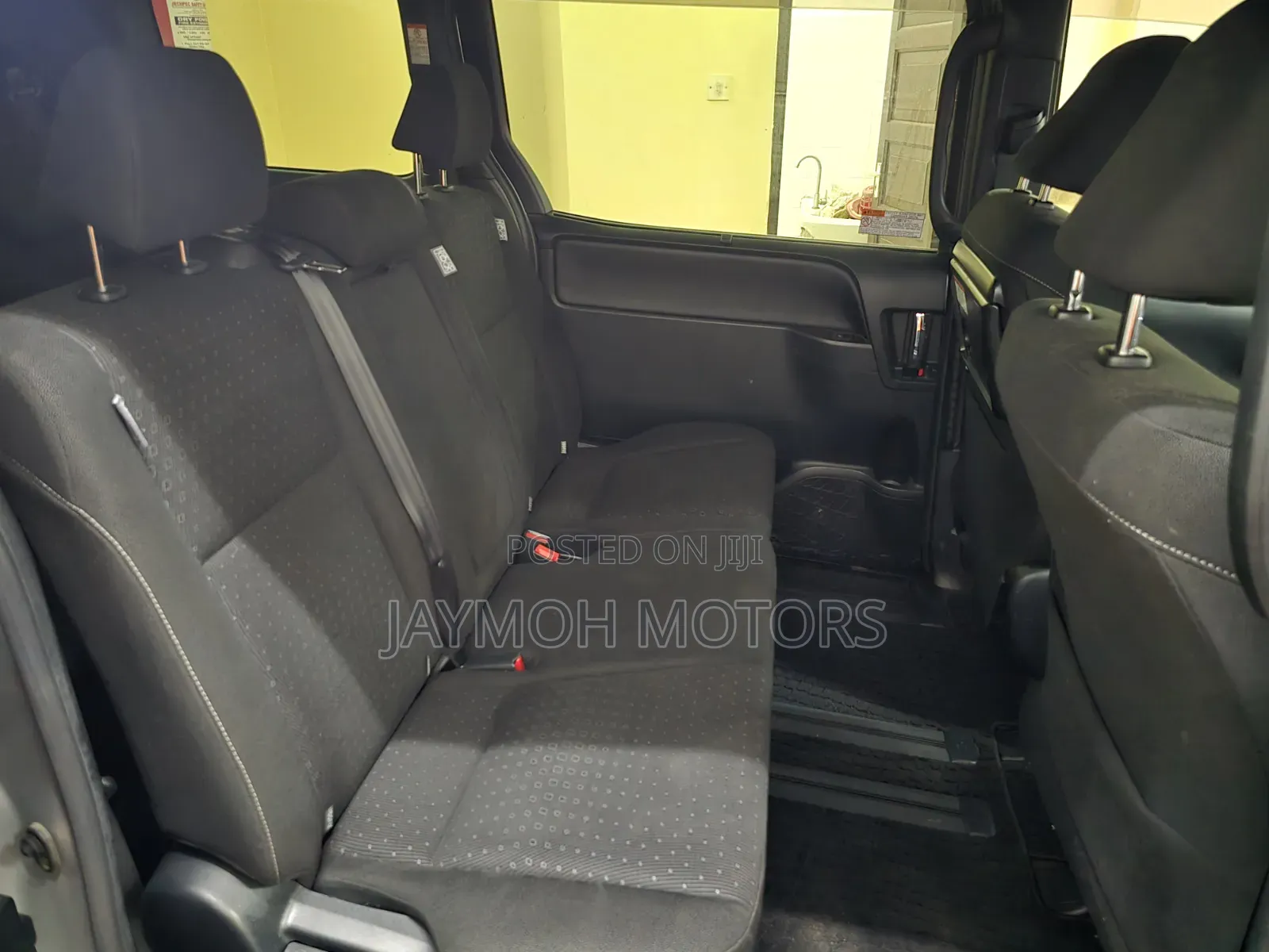 Toyota Noah 2019 Silver