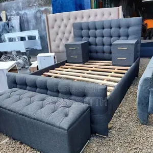 5 by 6 Chester Bed