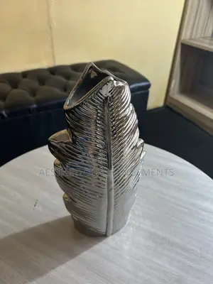 Silver Leaf (Vase)