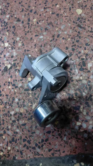1tr/2tr Engine Fanbelt Tensioner Prado J150