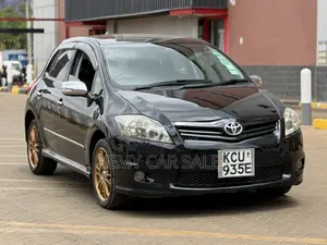 Toyota Auris 2012 Black
