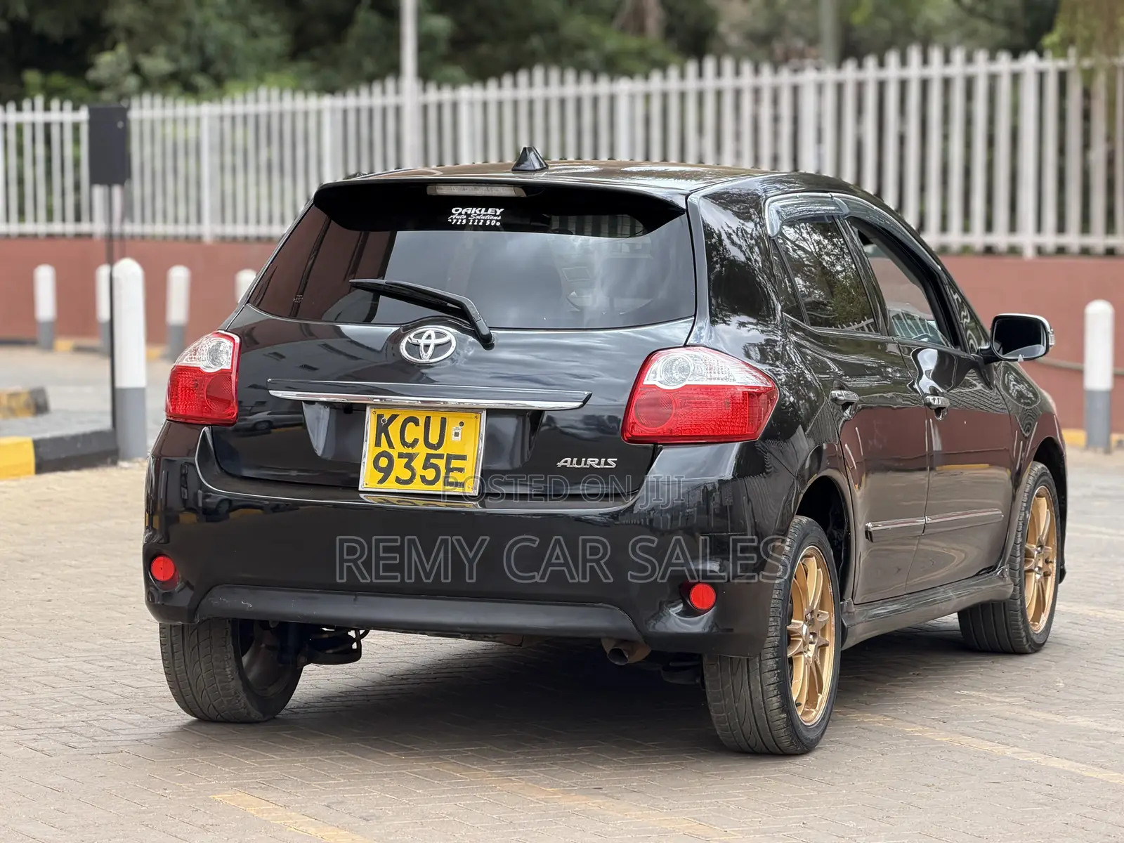 Toyota Auris 2012 Black