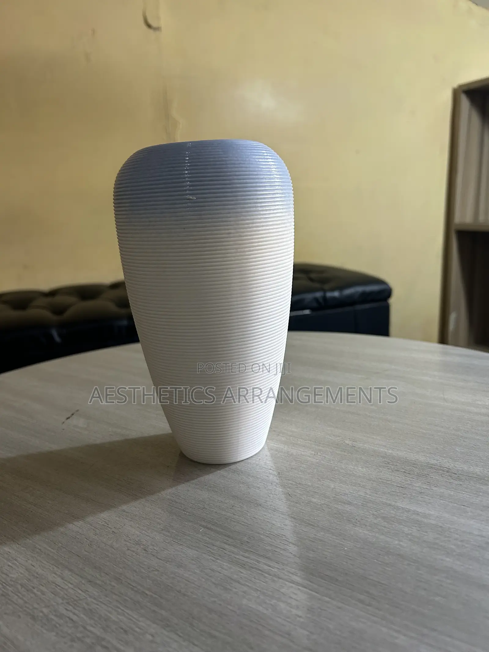 Blue & White Vase (Big)