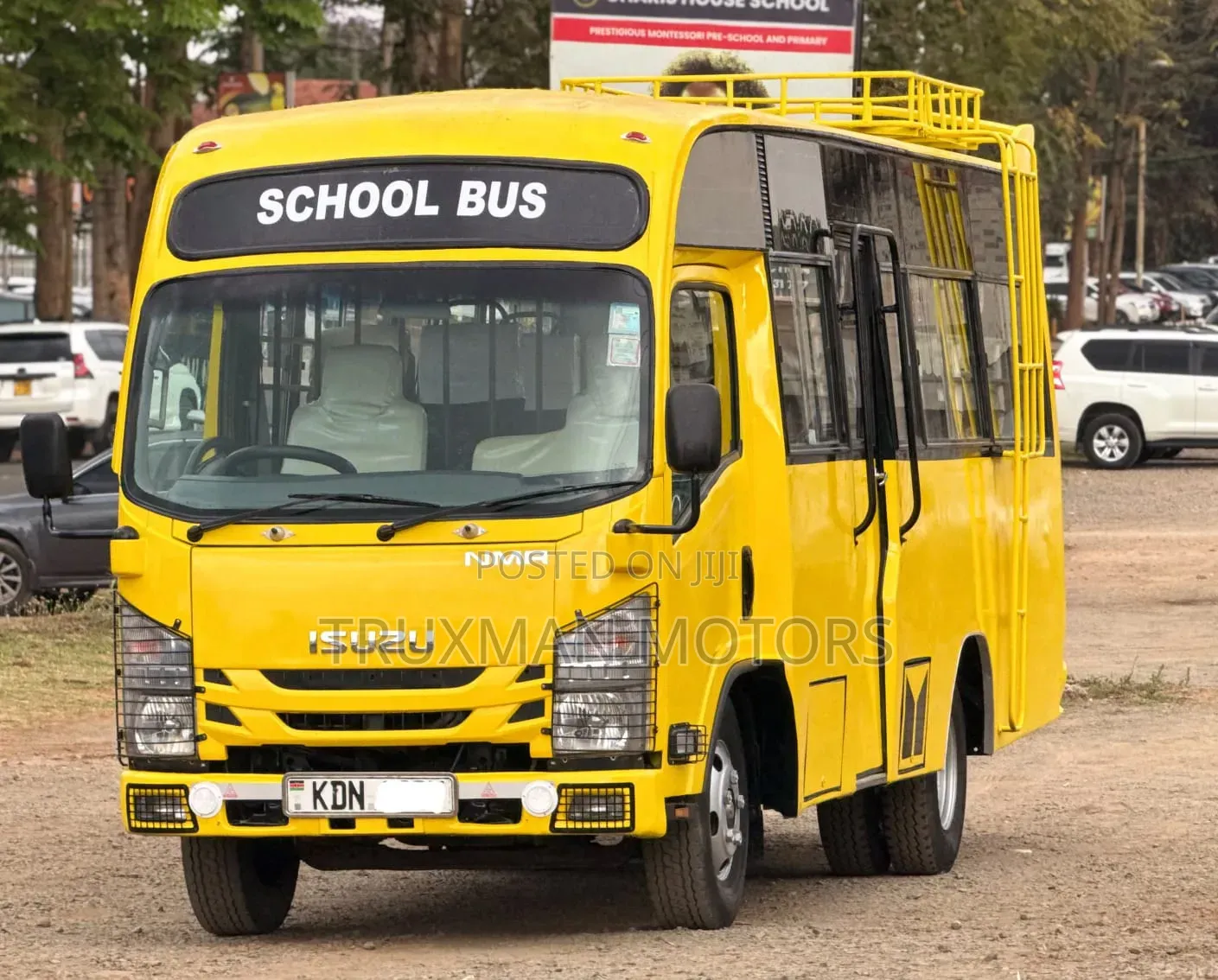 Isuzu NMR 2023 Yellow