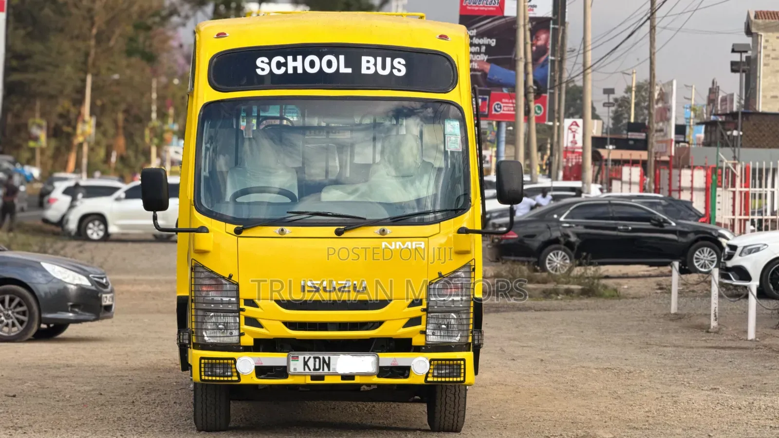 Isuzu NMR 2023 Yellow