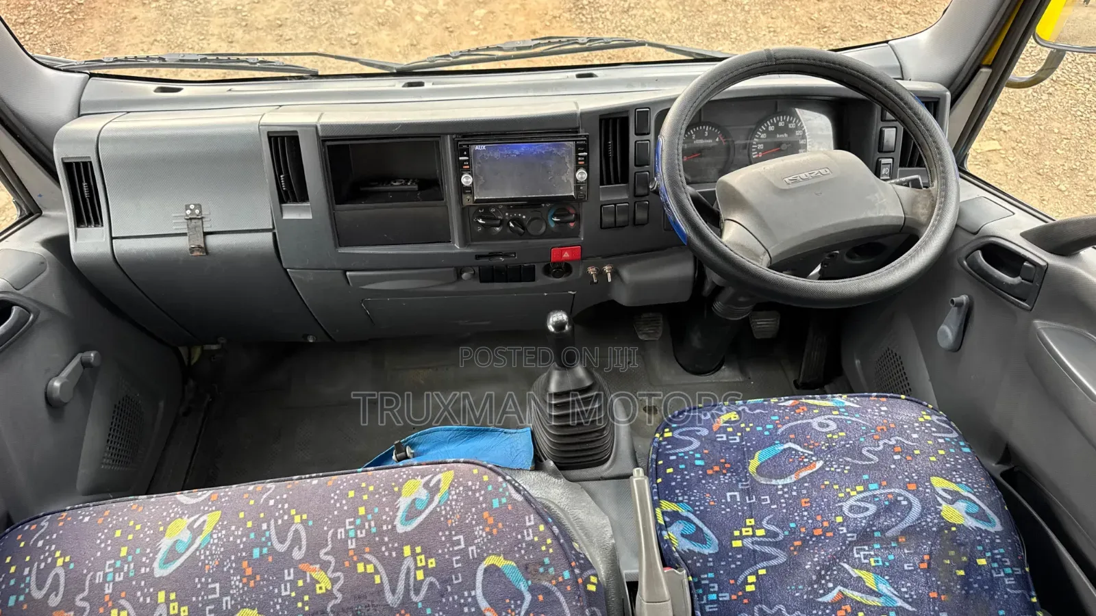 Isuzu NMR 2023 Yellow