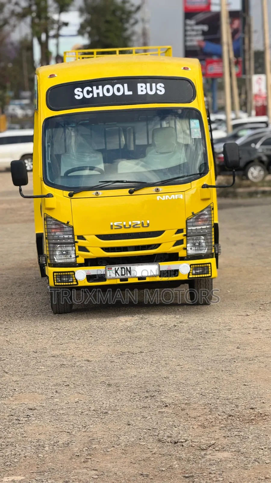 Isuzu NMR 2023 Yellow