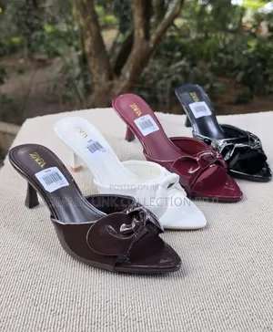 *Glossy Bowtie Slip-on Heels*