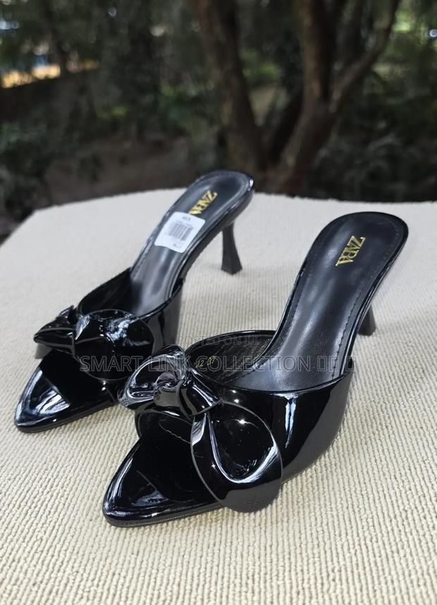 *Glossy Bowtie Slip-on Heels* - thumbnail 2