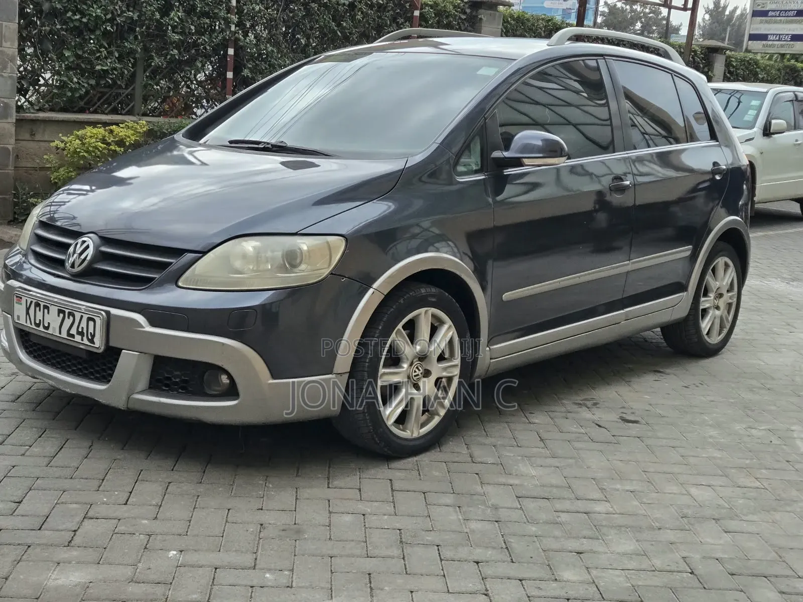 Volkswagen Golf 2010 Blue