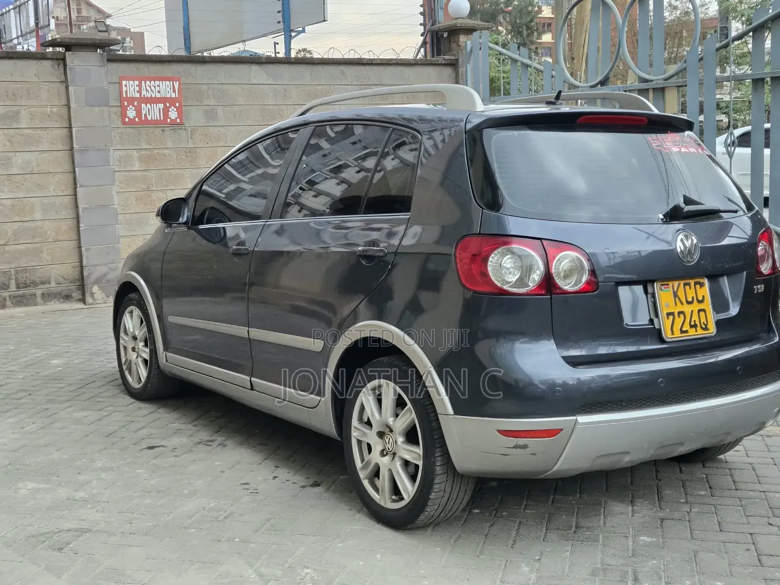 Volkswagen Golf 2010 Blue