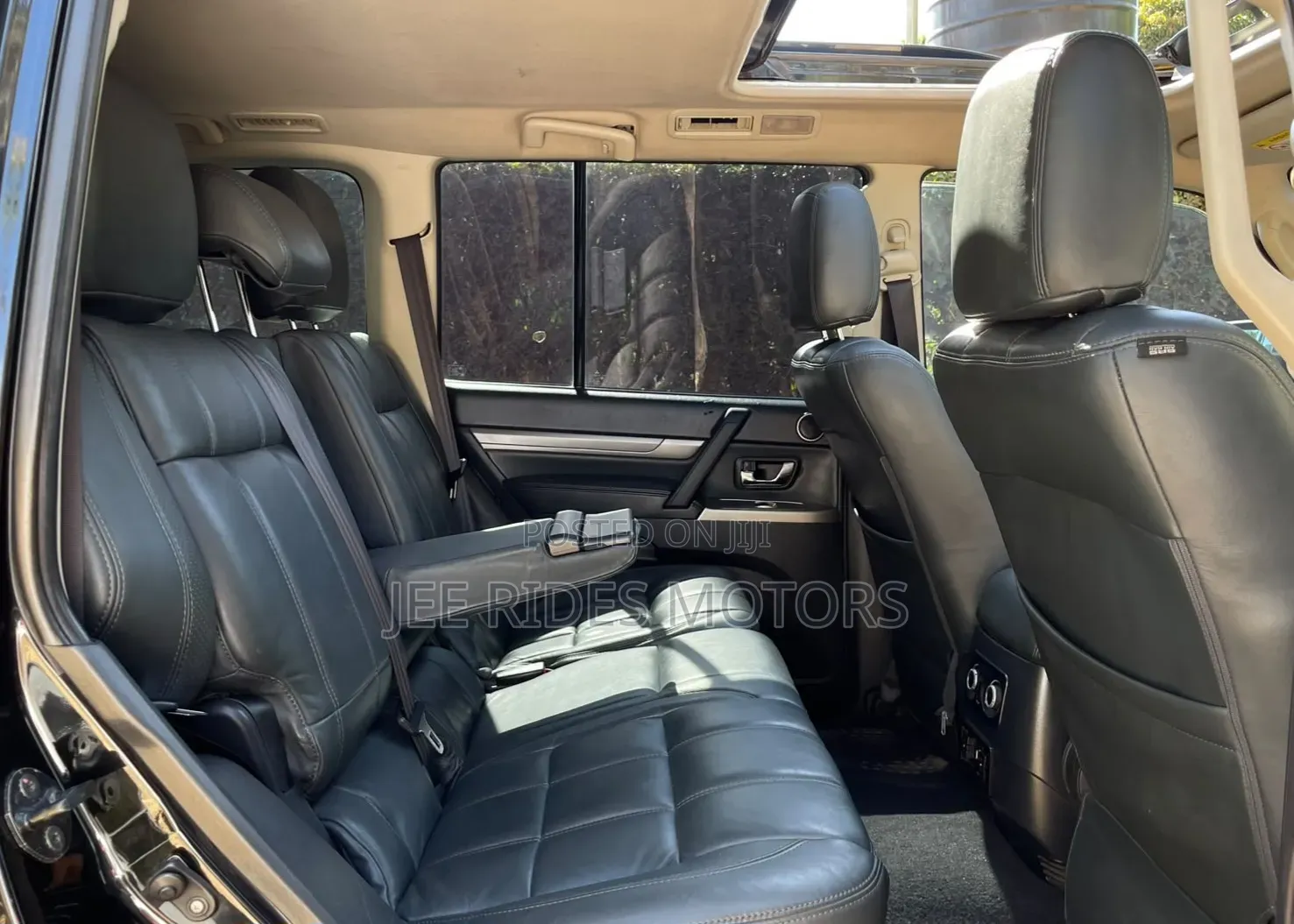 Mitsubishi Pajero 2016 Matt Black