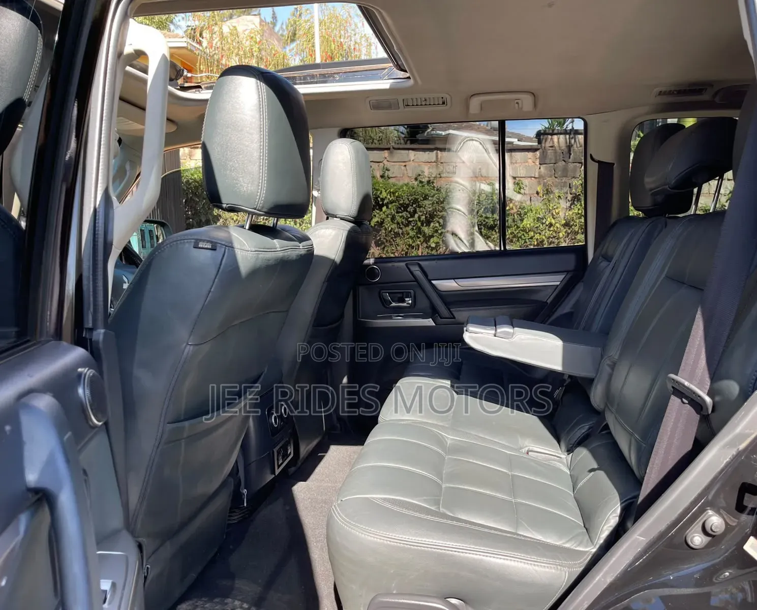 Mitsubishi Pajero 2016 Matt Black