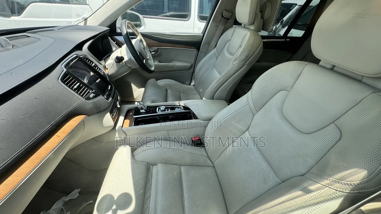 Volvo XC90 2020 Silver