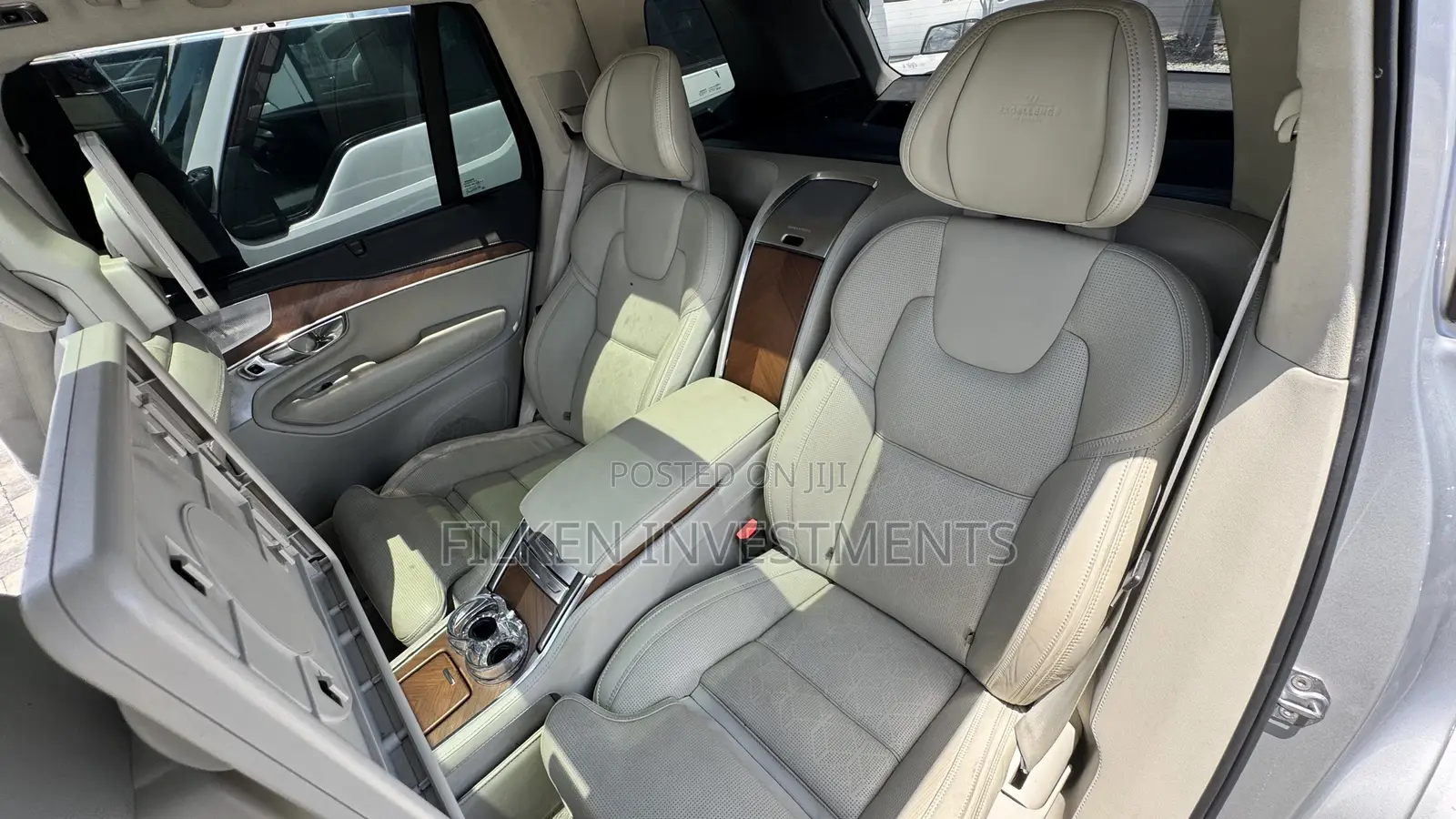 Volvo XC90 2020 Silver
