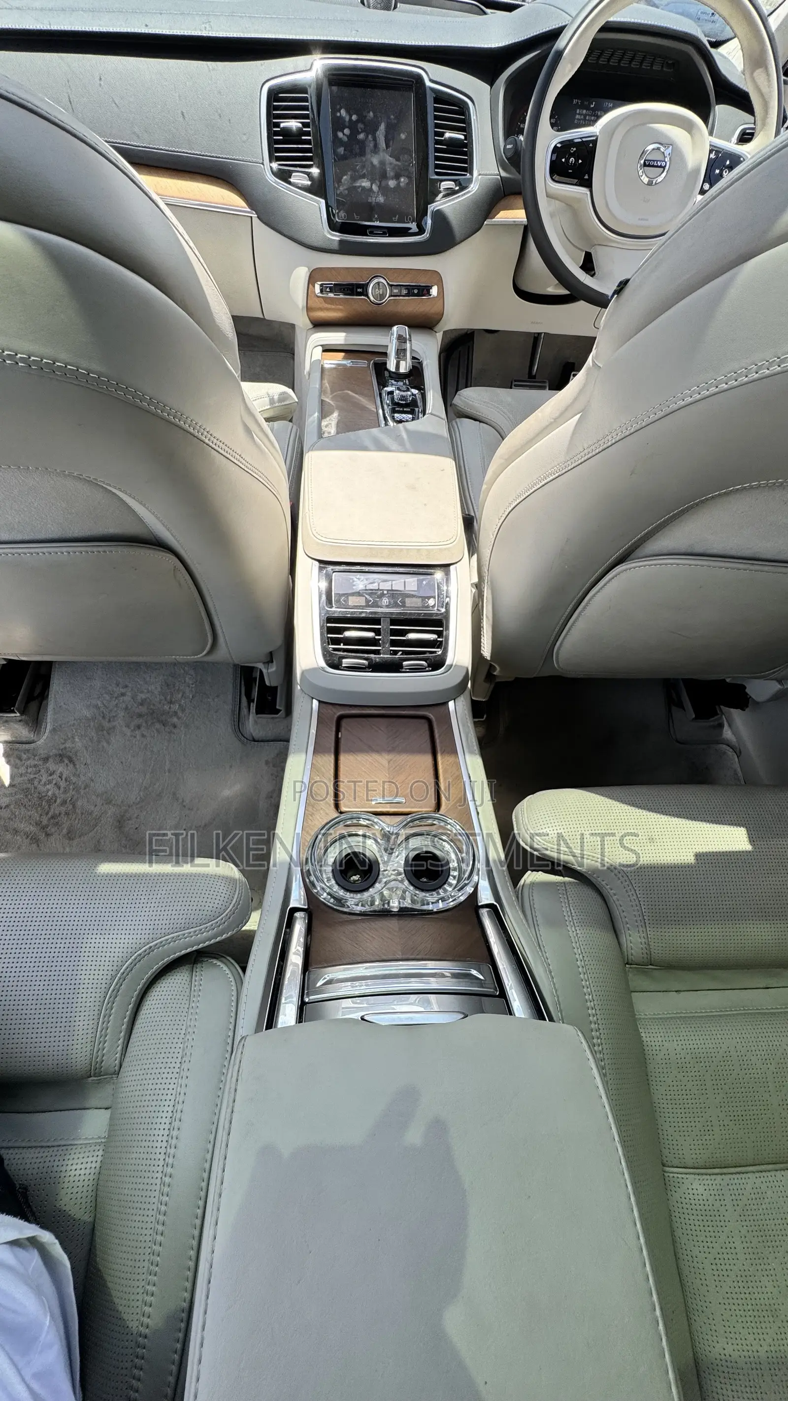 Volvo XC90 2020 Silver