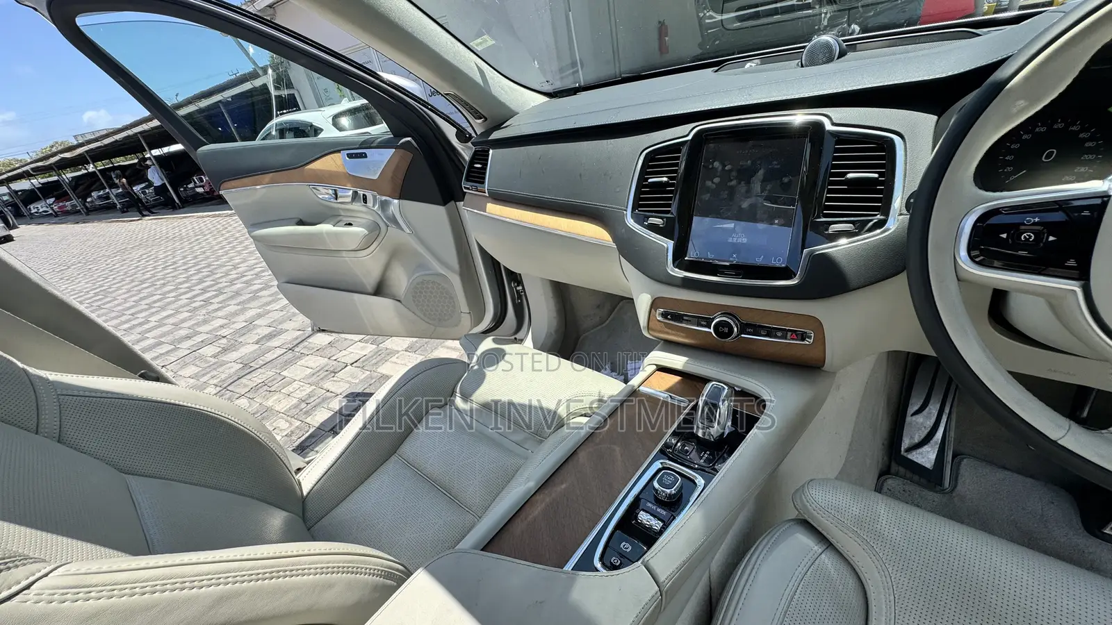 Volvo XC90 2020 Silver
