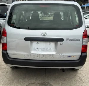 Toyota Probox 1.5 DX Comfort 2WD 2021 Silver