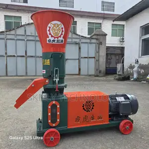 Model 200 Rotating-Roller Animal Feed Pellet Machine 7.5kW
