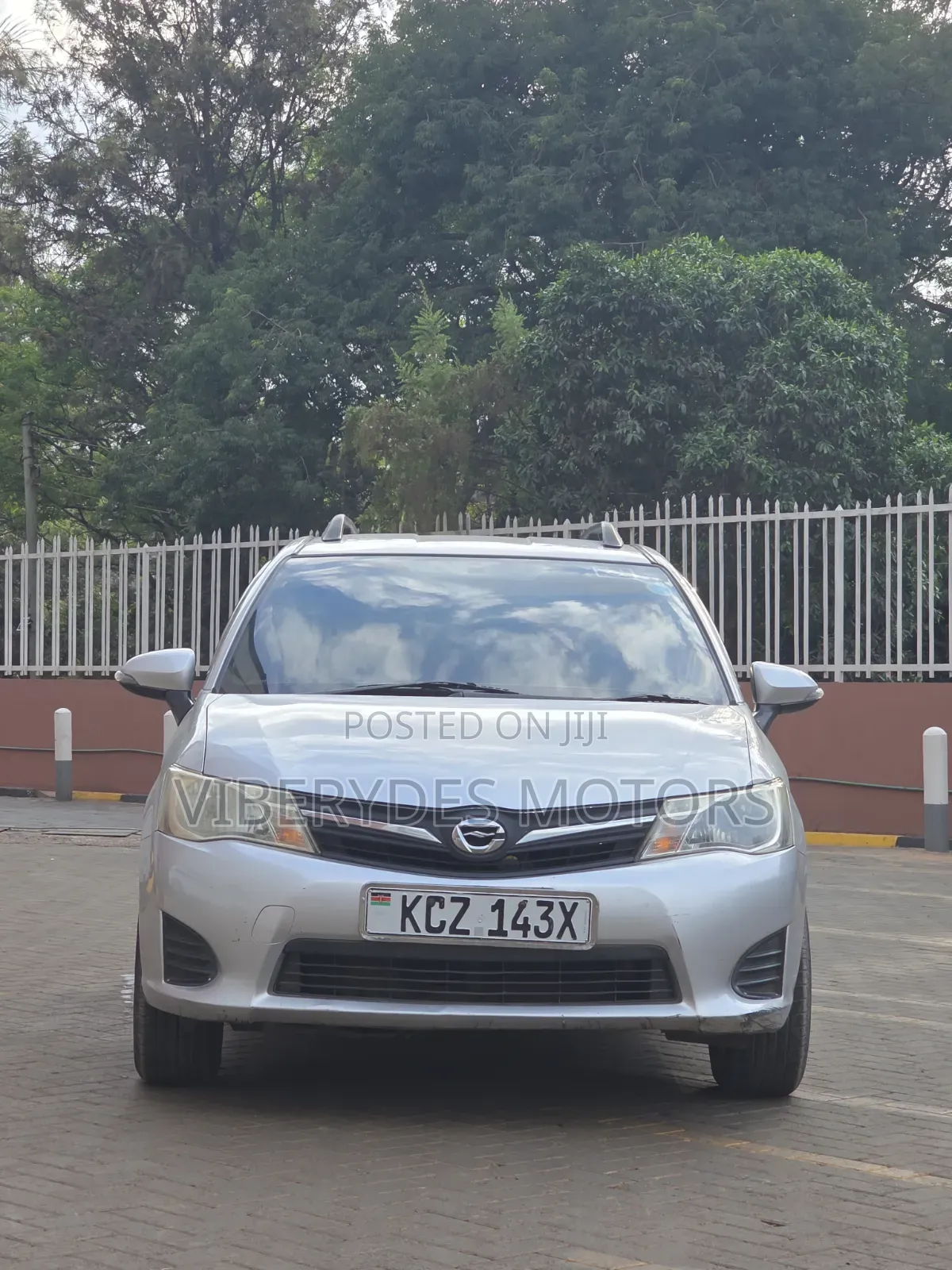 Toyota Corolla Fielder 2013