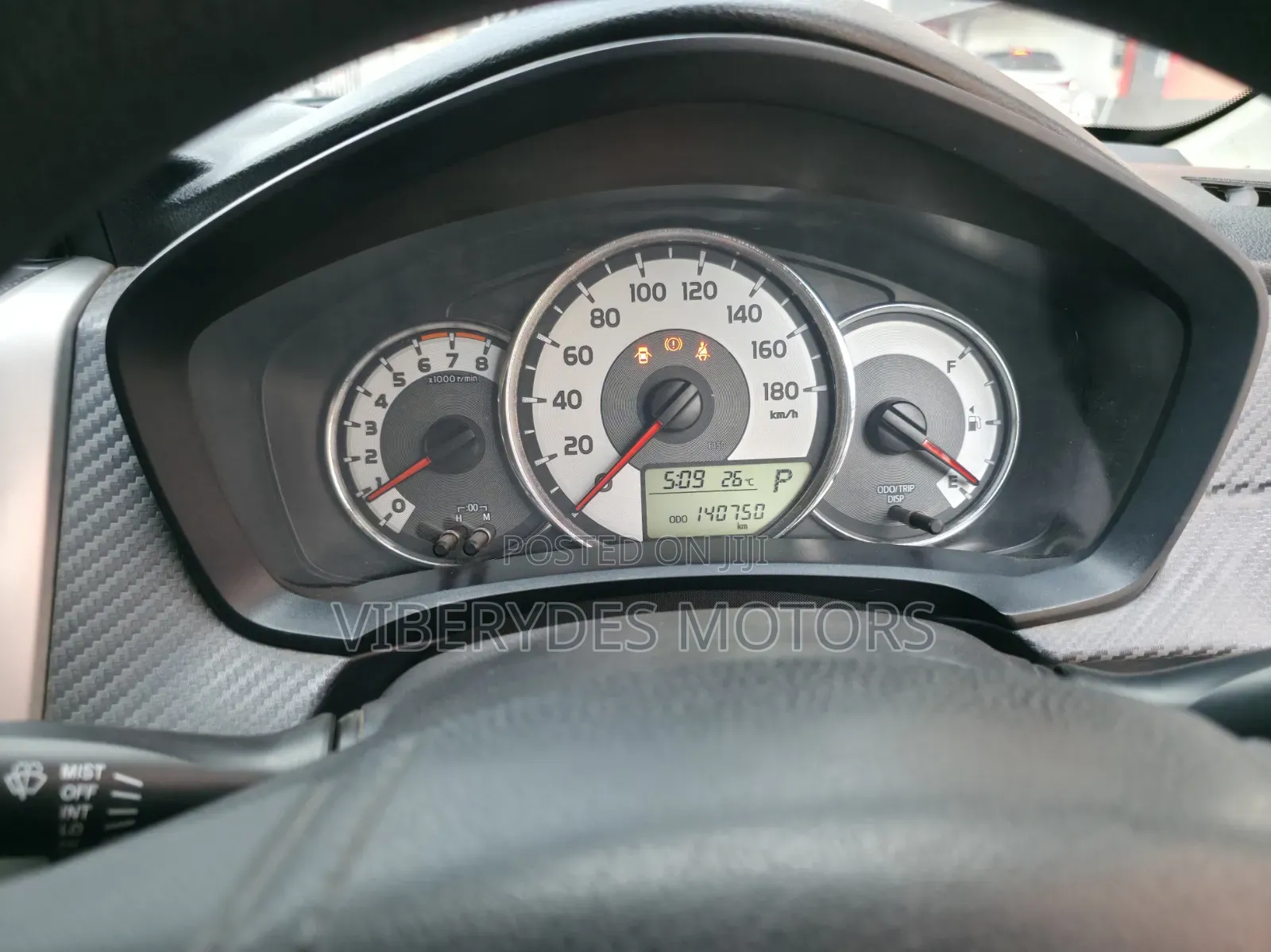 Toyota Corolla Fielder 2013