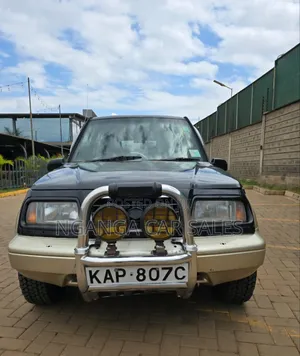 Suzuki Escudo 1995 Black