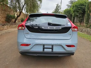 Volvo V40 2018 Blue