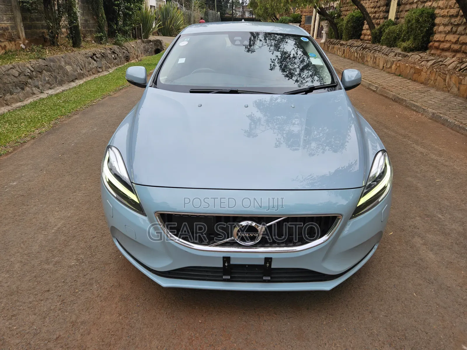 Volvo V40 2018 Blue