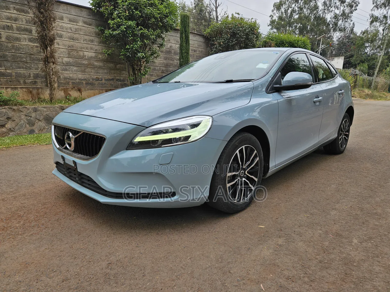 Volvo V40 2018 Blue