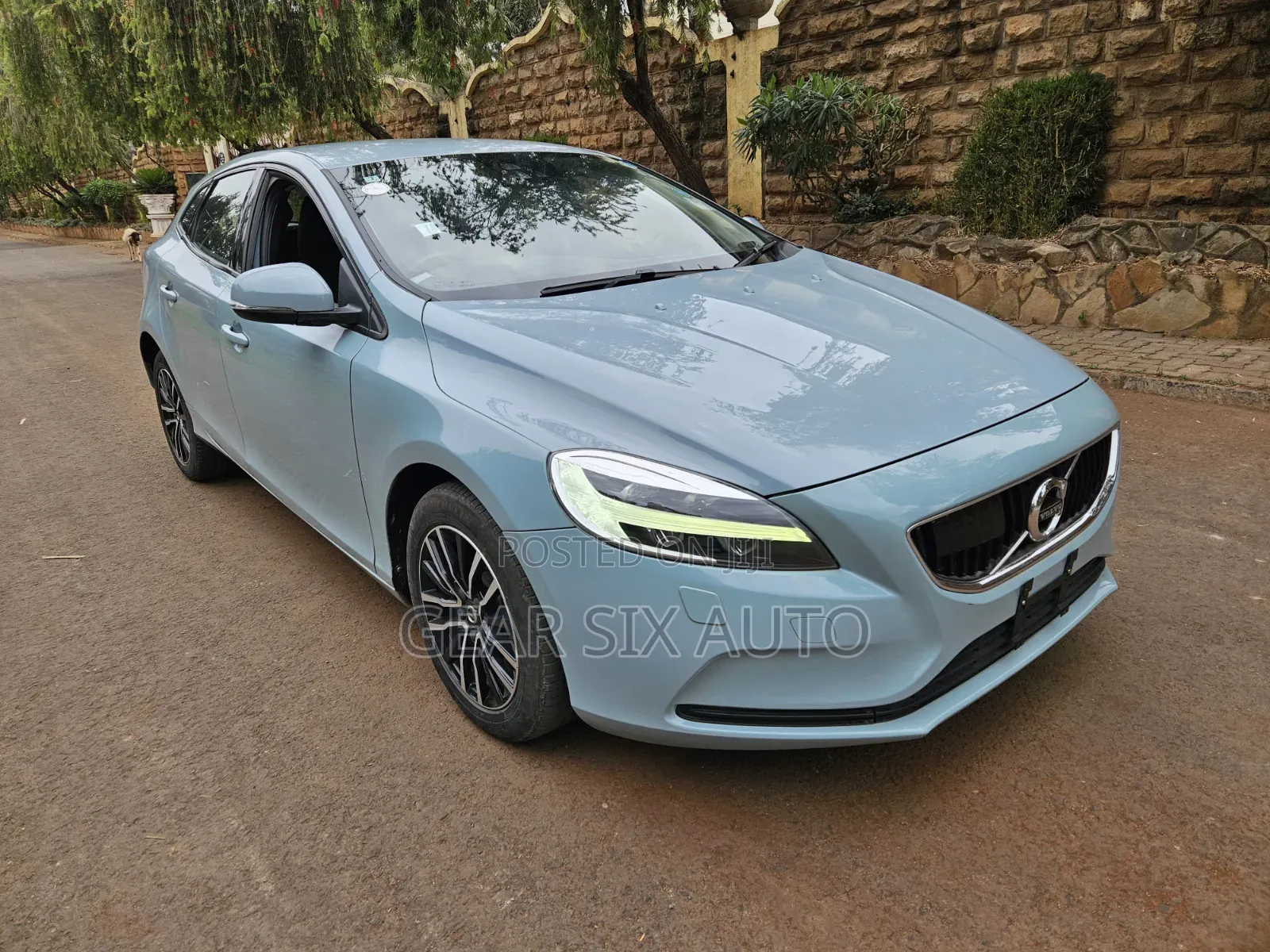 Volvo V40 2018 Blue