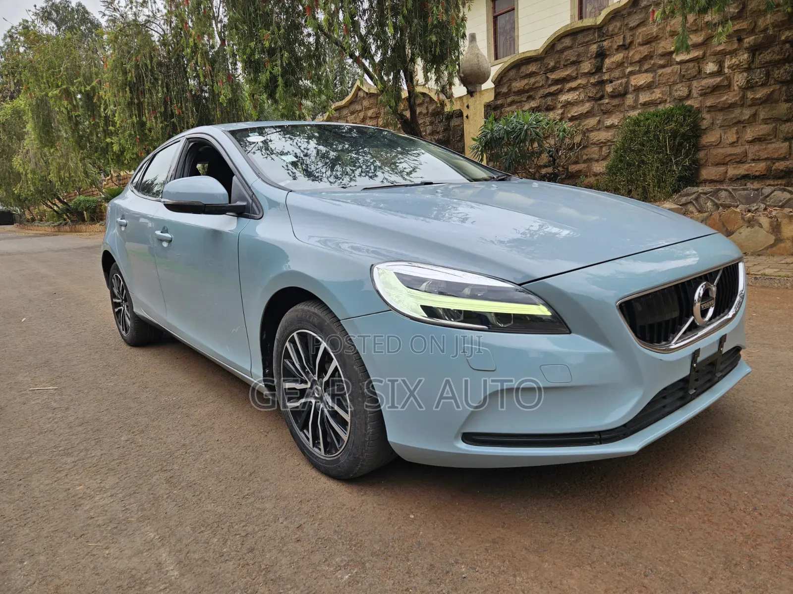 Volvo V40 2018 Blue