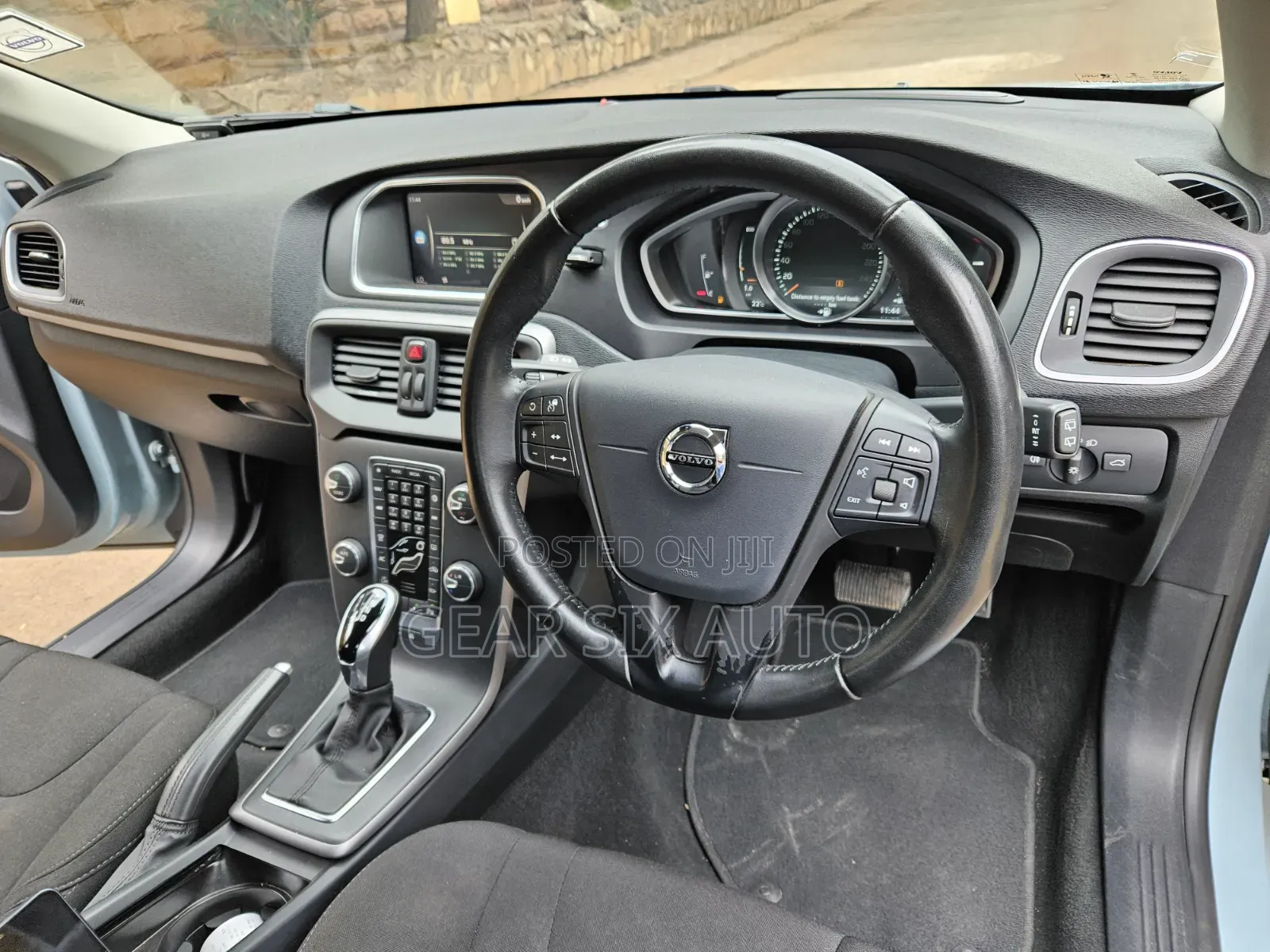 Volvo V40 2018 Blue