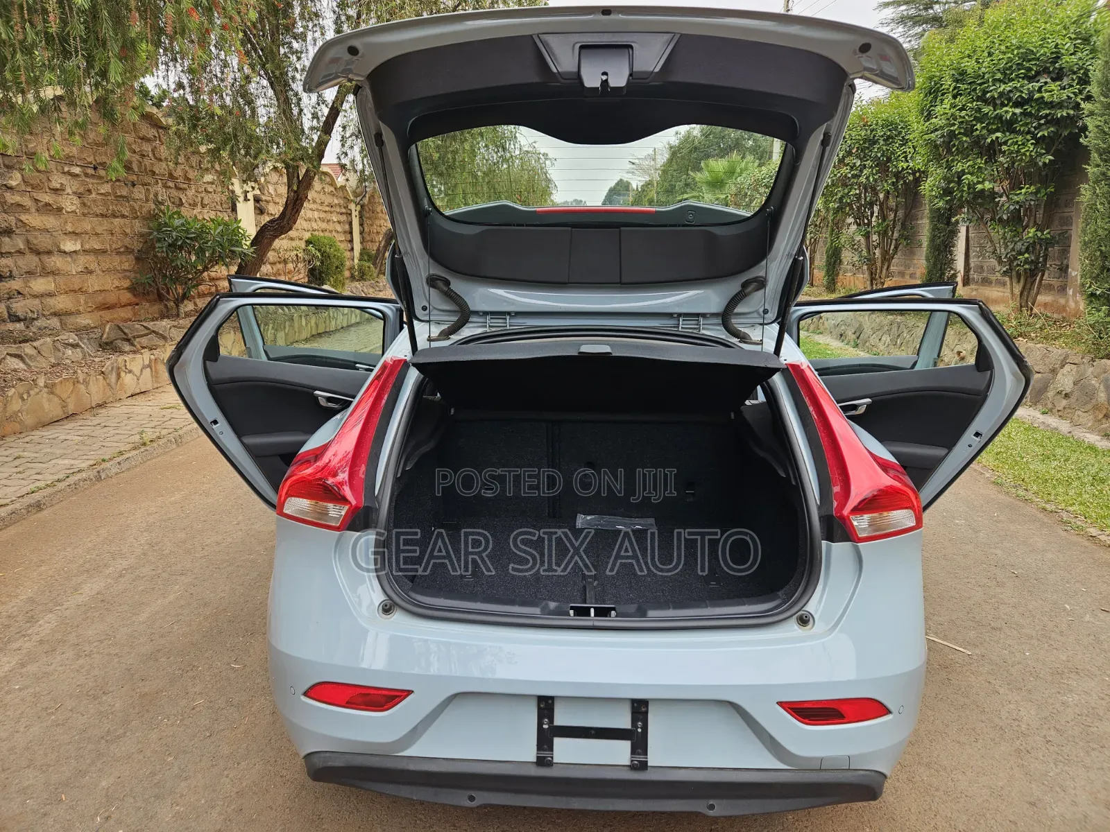 Volvo V40 2018 Blue
