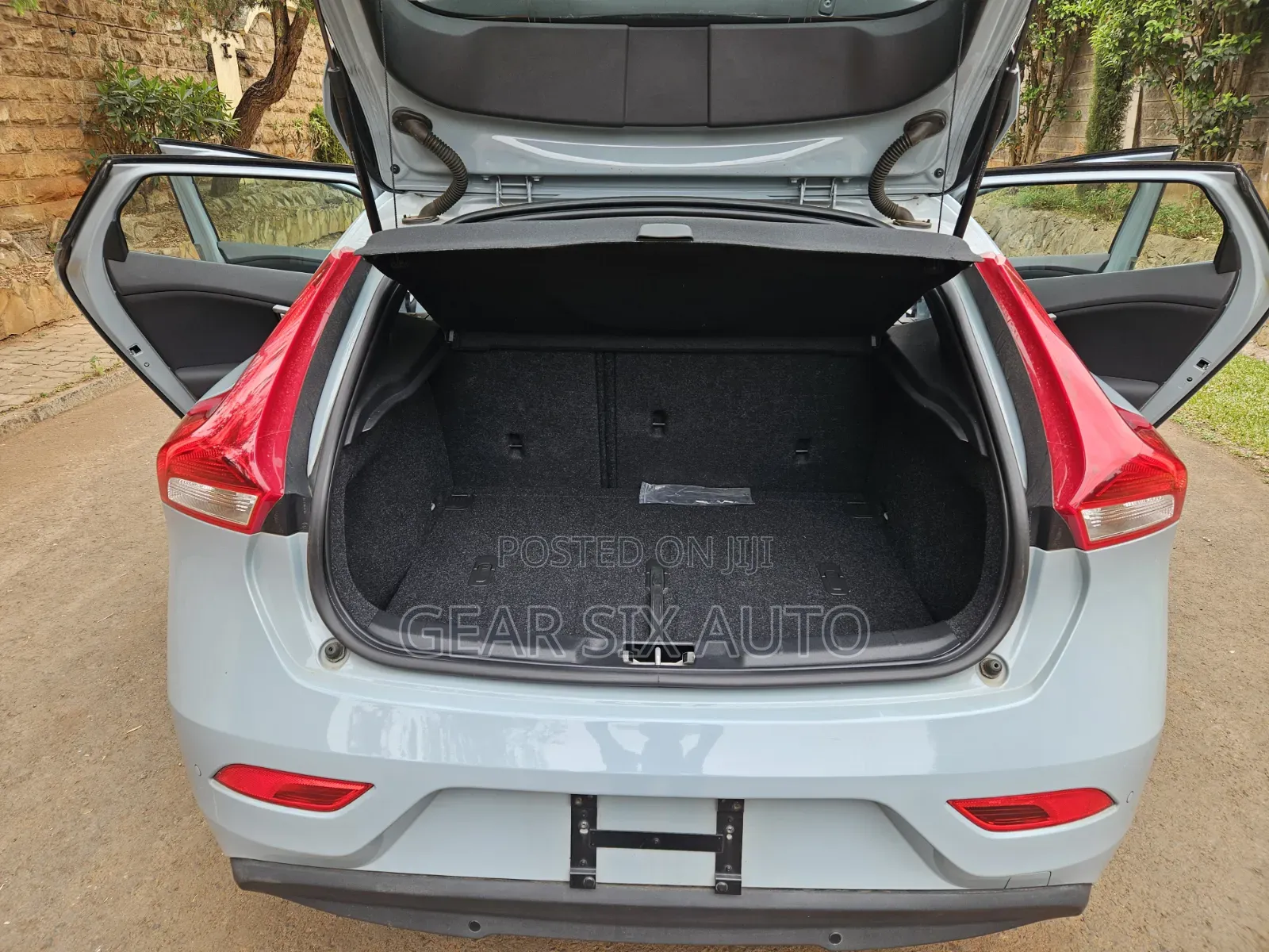 Volvo V40 2018 Blue